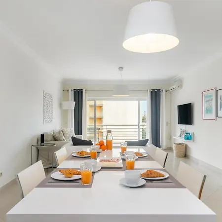 Whome Family Holidays W/ S-pool, Ac, Elevator & Garage *