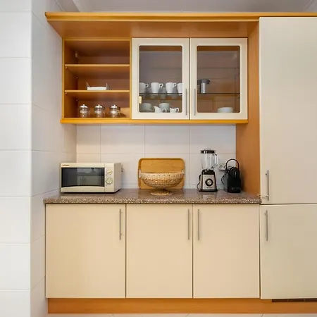 Whome Family Holidays W/ S-pool, Ac, Elevator & Garage