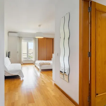 Apartamento Whome Family Holidays W/ S-pool, Ac, Elevator & Garage