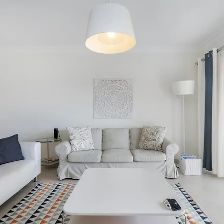 Apartamento Whome Family Holidays W/ S-pool, Ac, Elevator & Garage