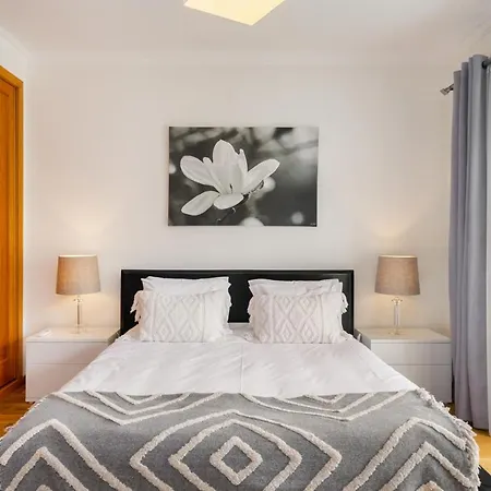 Apartamento Whome Family Holidays W/ S-pool, Ac, Elevator & Garage