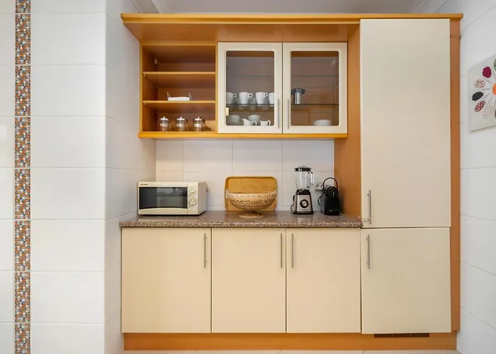 Whome Family Holidays W/ S-pool, Ac, Elevator & Garage