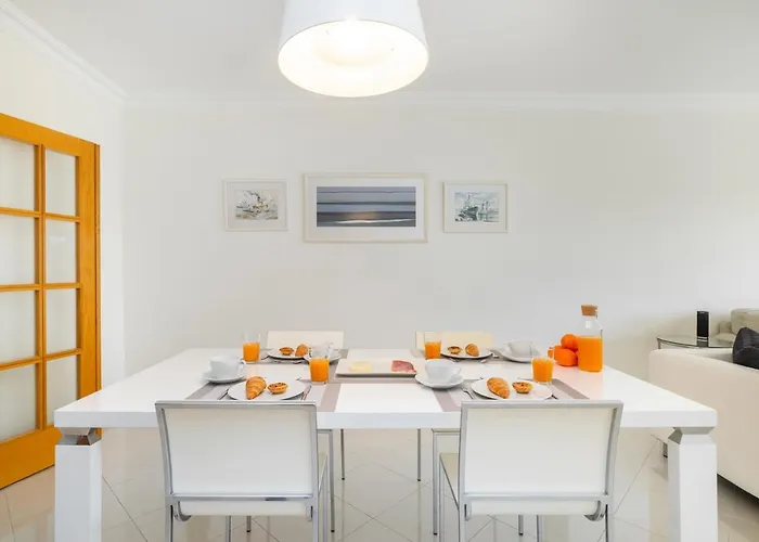 Whome Family Holidays W/ S-pool, Ac, Elevator & Garage *
