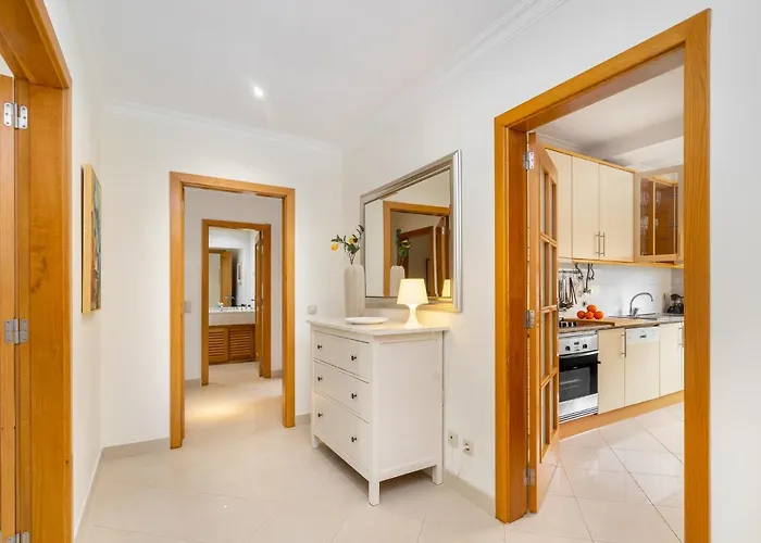 Whome Family Holidays W/ S-pool, Ac, Elevator & Garage Lejlighed Quarteira