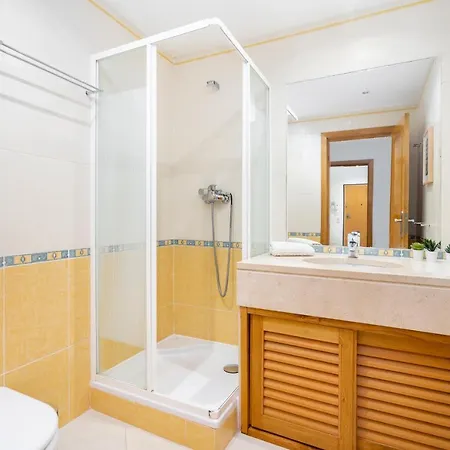 Whome Family Holidays W/ S-pool, Ac, Elevator & Garage Quarteira