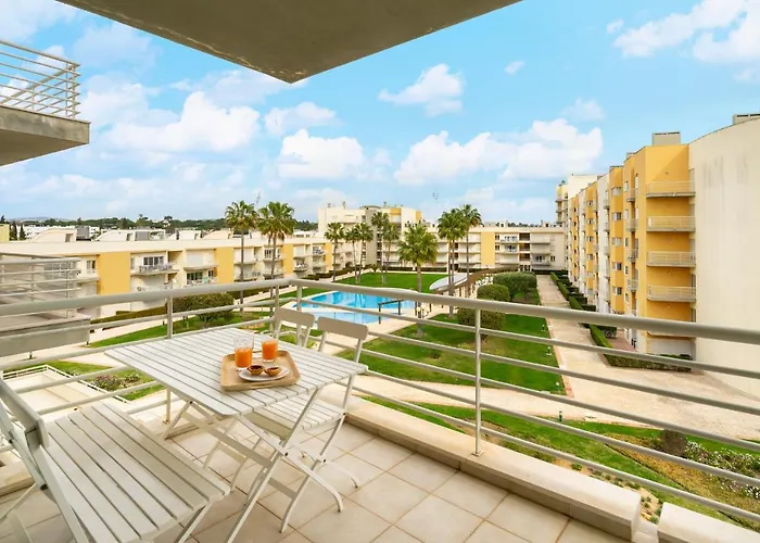 Whome Family Holidays W/ S-pool, Ac, Elevator & Garage Apartament *