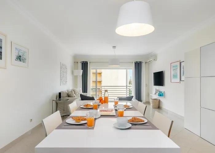 Whome Family Holidays W/ S-pool, Ac, Elevator & Garage *