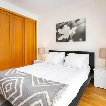 Apartment Whome Family Holidays W/ S-pool, Ac, Elevator & Garage *