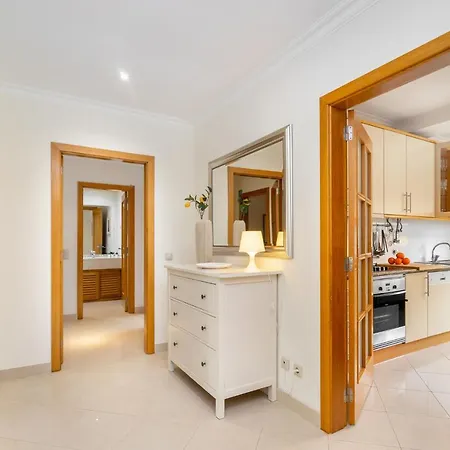 Whome Family Holidays W/ S-pool, Ac, Elevator & Garage Apartment Quarteira